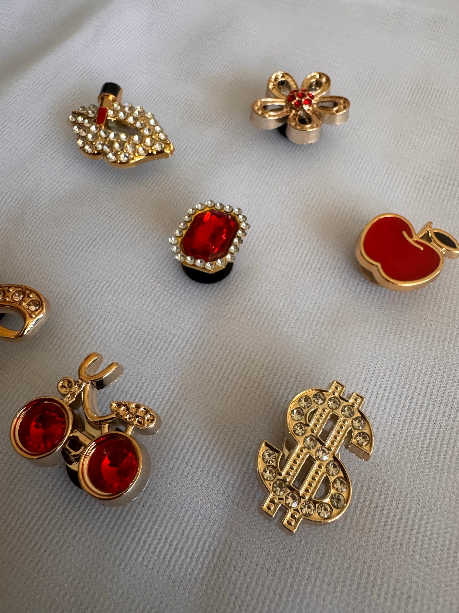 Pin’s ( Breloques ) pour crocs 